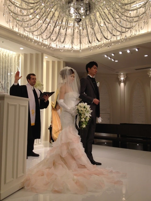 雨の結婚式 公式 アンジェリオン オ プラザ東京 東京駅徒歩5分の結婚式場